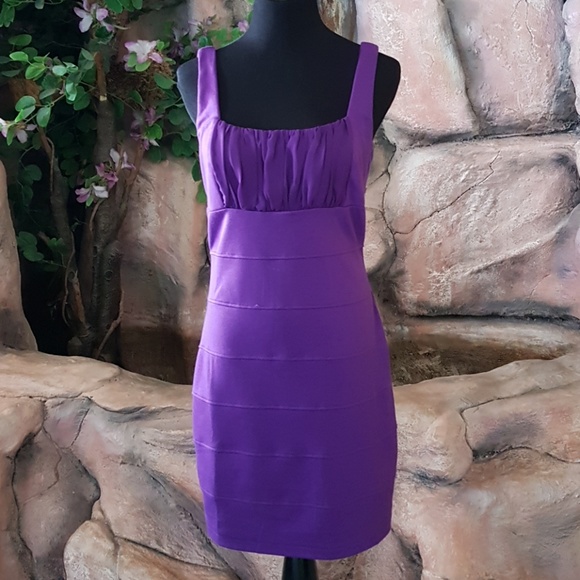 Dress - Picture 1 of 5